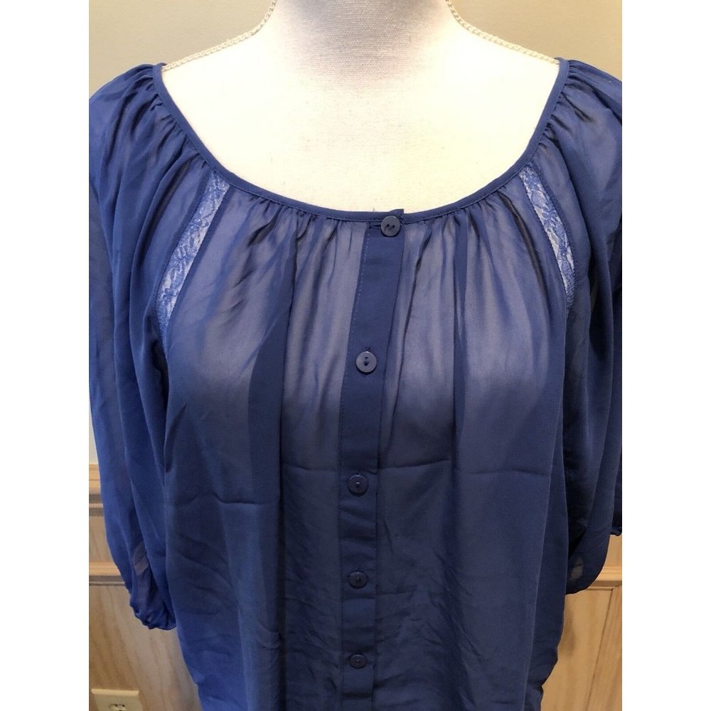 LC Lauren ~ Blue Sheer Lace Batwing Dolman Sleeve Button Front Blouse ~Size Sm. - Picture 2 of 9